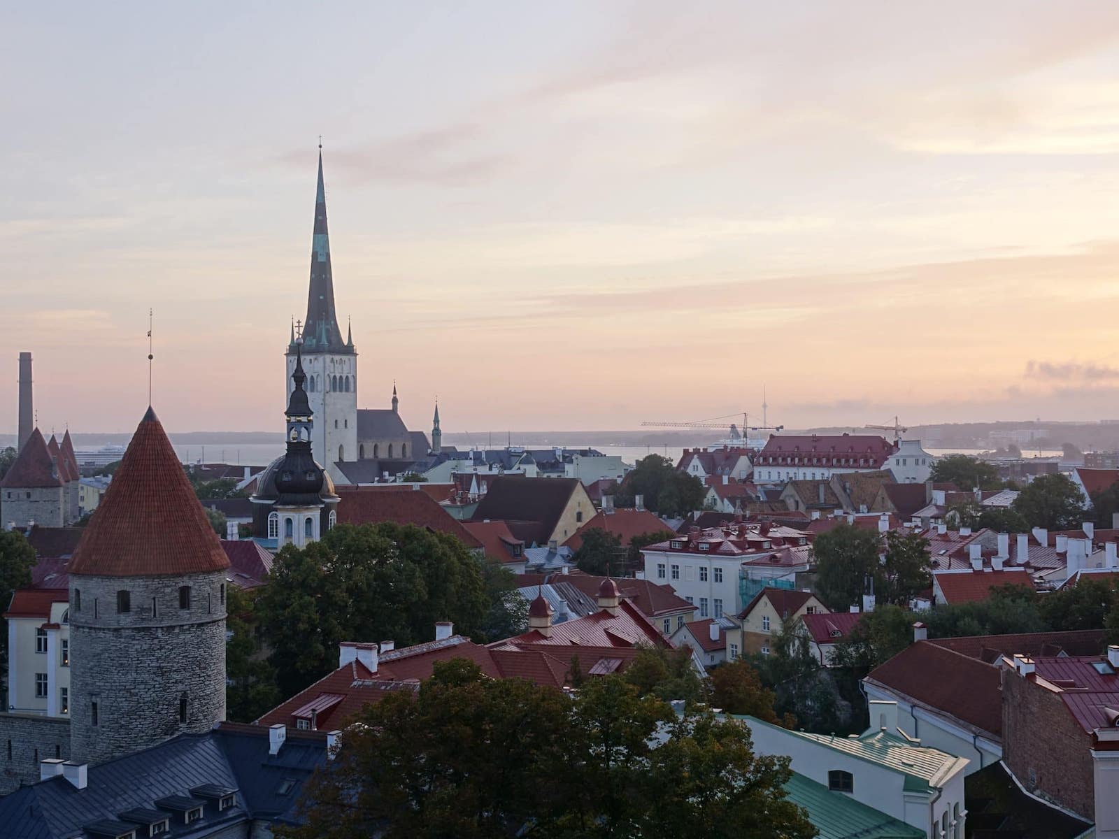 living-in-estonia-a-review-and-guide-discover-discomfort