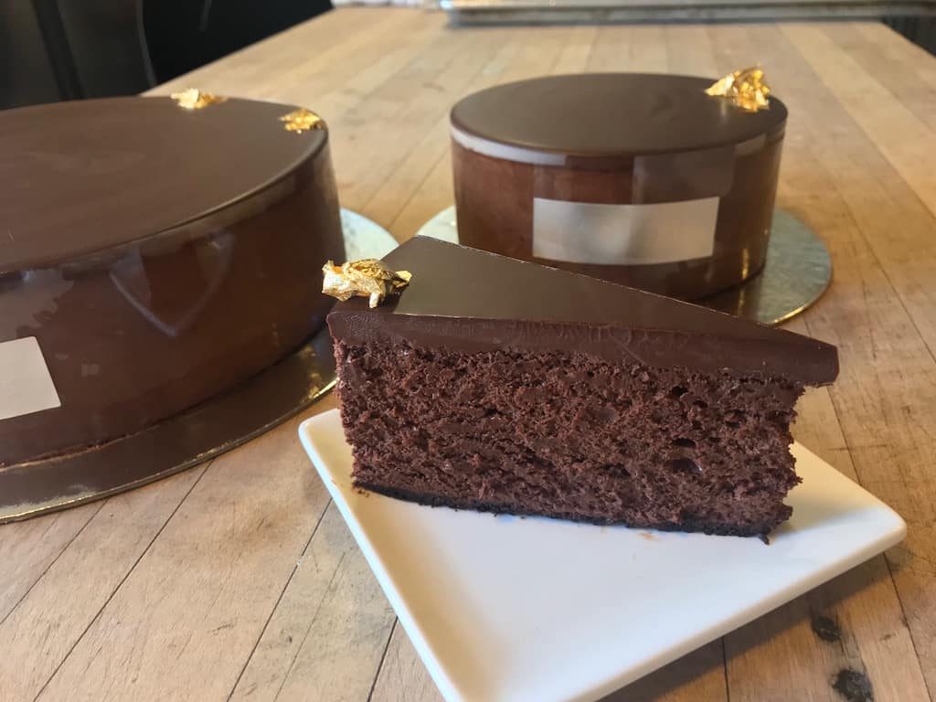 The best dessert in the world, Tartine chocolate cake. Most Chinese desserts aren't this good.