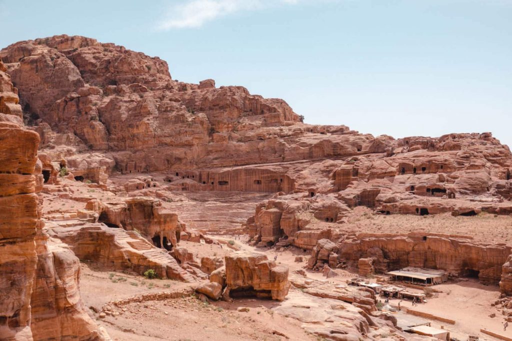 Hiking in Petra, and seeing Petra, ancient city of Petra Jordan