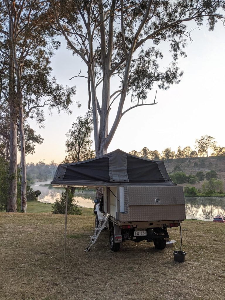 outdoor 4x4 toyota hilux camper