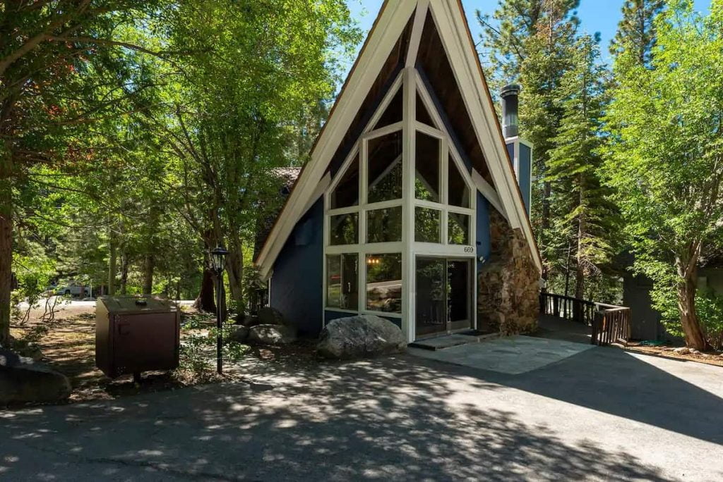 lake tahoe cabins airbnb