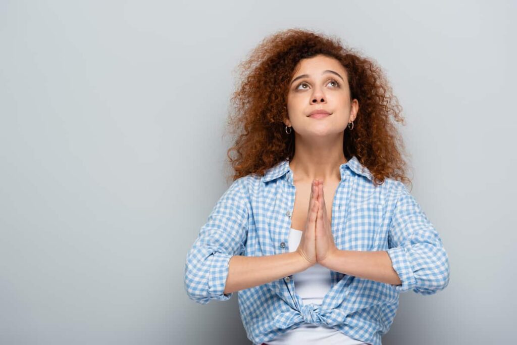 thank you in arabic woman praying