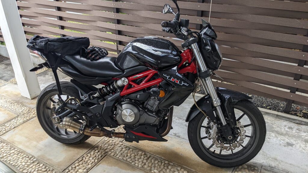 Driving in Mauritius — Motorcycle