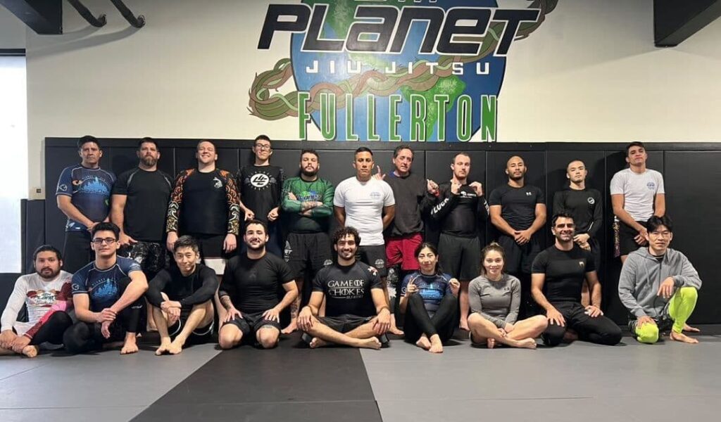 10th planet Fullerton group pic